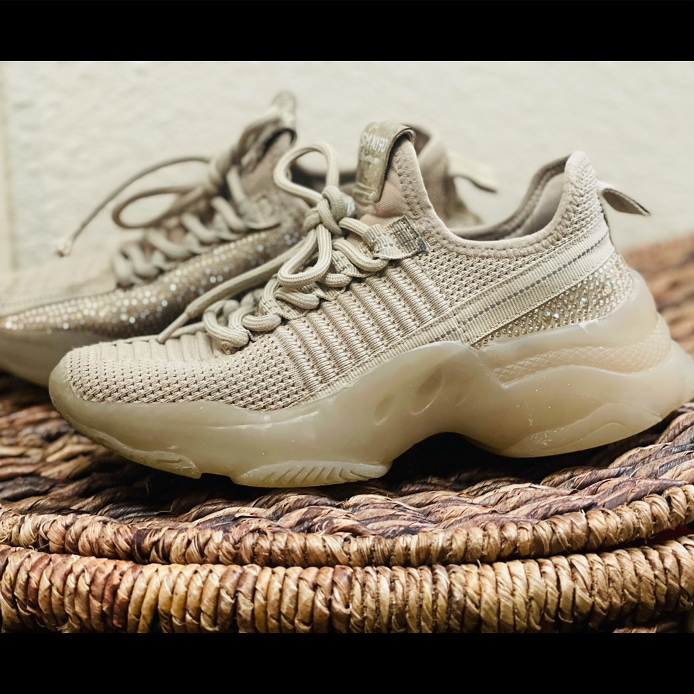 Steve Madden Tennis shoes